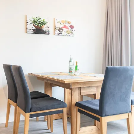 Apartment Schloss Hohenzollern Obergeschoss Heringsdorf (Usedom)